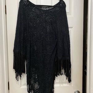 Black form fitting shaw.